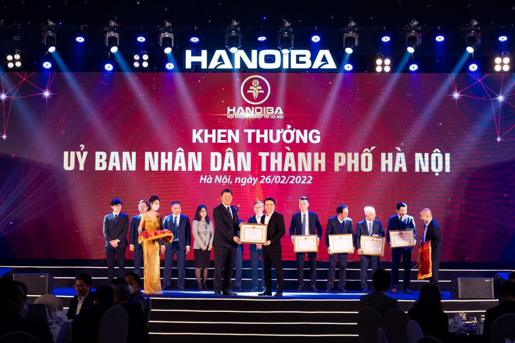 ALO Media nhận bằng khen của UBND thành phố Hà Nội